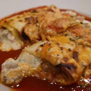 a plate of lasagna