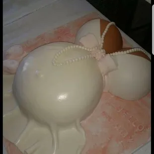 Baby shower cake by Deanna's custom cakery