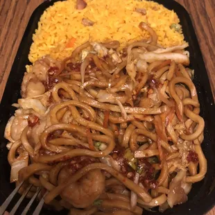 Shrimp lo mein