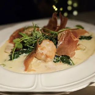 Scallops, prosciutto, artichoke