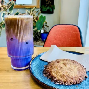 ube latte + vegan snickerdoodle
