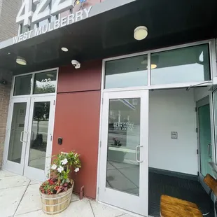 he entrance to the cafe