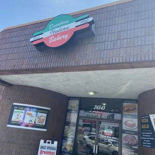 the entrance to the restaurant