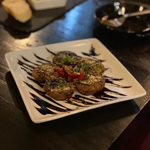 Amazing mushroom dish! Champiñones al ajillo