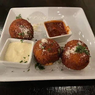 Croquetas De Jamon Y Pollo