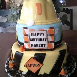 Construction birthday cake.