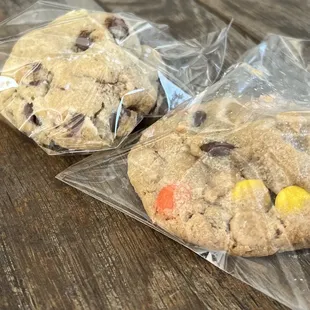 Chocolate chip cookie and Reese's pieces cookie.