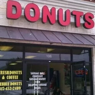 the front of a donut shop