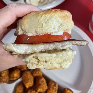 Tenderloin biscuit add mayonnaise n tomato
