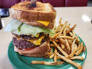 Freakshows Burger, Wings And Burritos