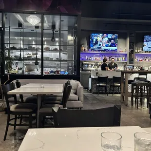 Kitchen/Bar