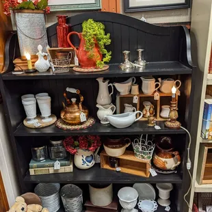 Ceramic pots, books, picture frames