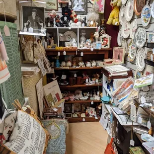 Kitchen items section
