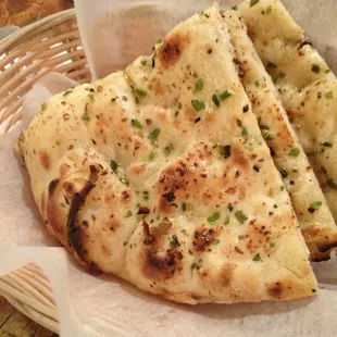 garlic naan
