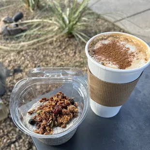 Chia pudding and cafe de olla