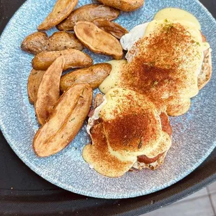 Eggs Benedict