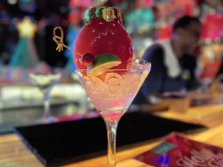 Holly Jolly Holiday Bar