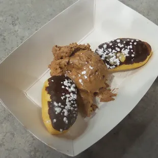 Eclair Bouchee