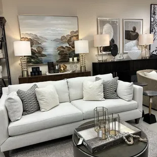 Decor & Co Warehouse