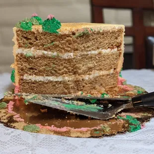 Custom cake - spiced cake with salted caramel cream