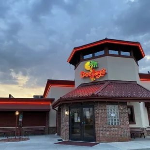 the outside of a restaurant