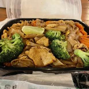 Chicken Pad SeeEw