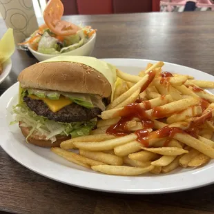 Avocado Cheeseburger &amp; Fries