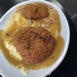 food, chicken wings and fried chicken