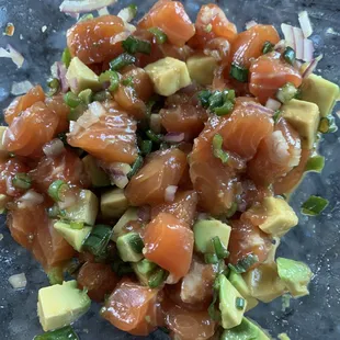 Salmon poke
