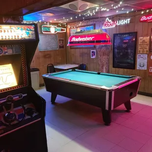 So cozy and cool here!