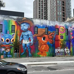 RON ENGLISH'S MURAL, at Good Latimer and Elm streets - it's magnificent! (first seen: 11/19/22)