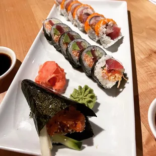 Spicy tuna hand roll and Deep Roll