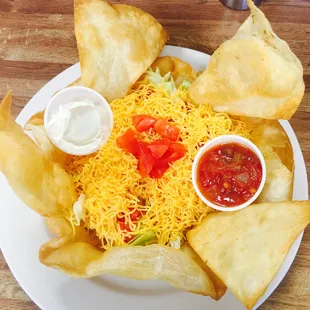 The famous TACO BOWL with an edible bowl