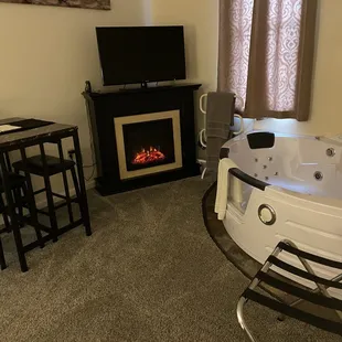 Winter in Paris come with jacuzzi in your room