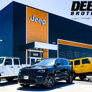 Iowa&apos;s Only All Jeep Showroom!