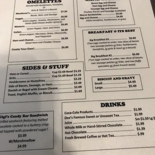 Great hometown place with menus to match. Only had breakfast and it was excellent food, service and price.  Even A candy bar sandwich!