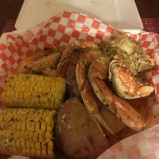 Shrimp and Crab in butter garlic sauce