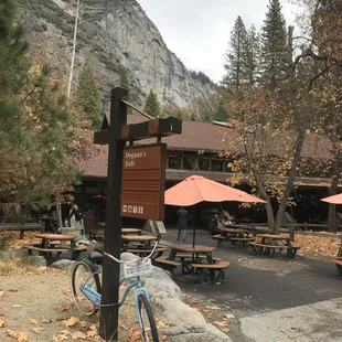 outside, ramen and noodles