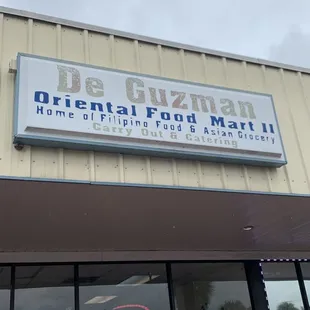 So happy to find this place. The take out/prepared food looks amazing!