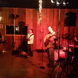 Music at Dejon Winery