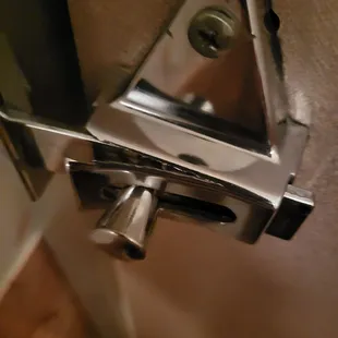 How many people have to cut their hand on this before its fixed? Atleast put a bandied on the sharp part or lock that stall.