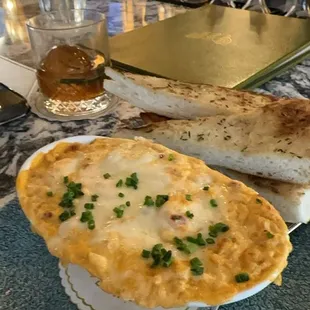 Lobster Mac and Cheese (must-try)