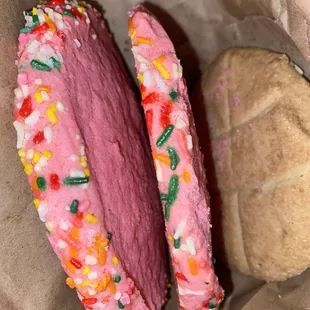 Pink cookies &amp; peanut butter cookie