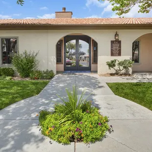 Del Rio Leasing Office Apartments in Albuquerque