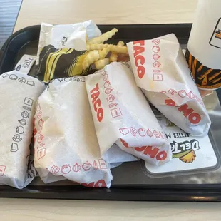 $5.00 deal add one more taco... shells were stale