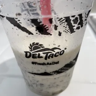 Oreo milkshake - excellent!