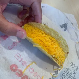 Short of ingredients. This happens at EVERY store. Sometimes they're filled but majority are short on ingredients.