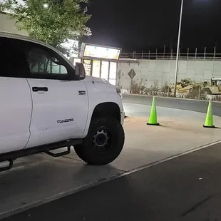 24 hour del taco closed at midnight! WTF.