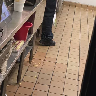 Disgusting floor, nobody knows how to sweep anymore