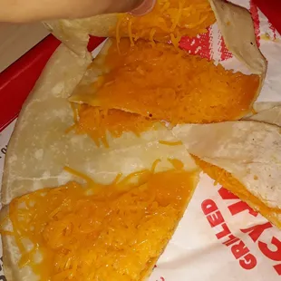 BITCH WHAT THE FUCK IS GO8NG ON. YOU CAN'T COOK CHEESE ON A TORTILLA, FOREAL ?